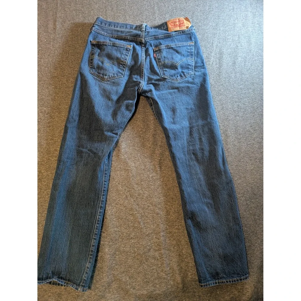 Levis 501 Jeans Mens 34x32 Blue Button Fly Denim Pants Cowboy Classic
